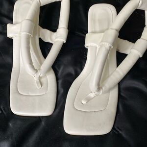 White Thong Sandals with Thick Straps